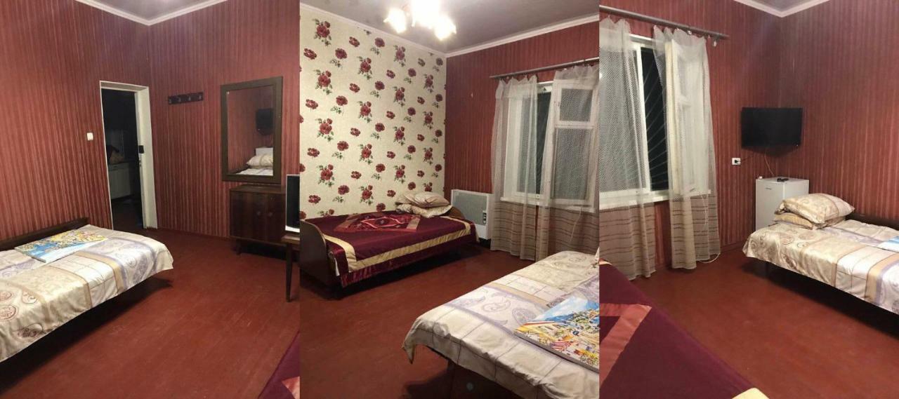 Дом, Комнаты Посуточно У Моря チョロノモスク エクステリア 写真
